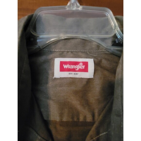 NEW Men's Small Wrangler Button Down Shirt - Picture 2 of 4